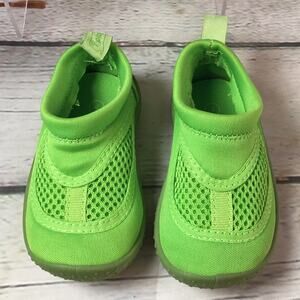 i play. Green Water Shoes Kid's Size 4 / EU 20